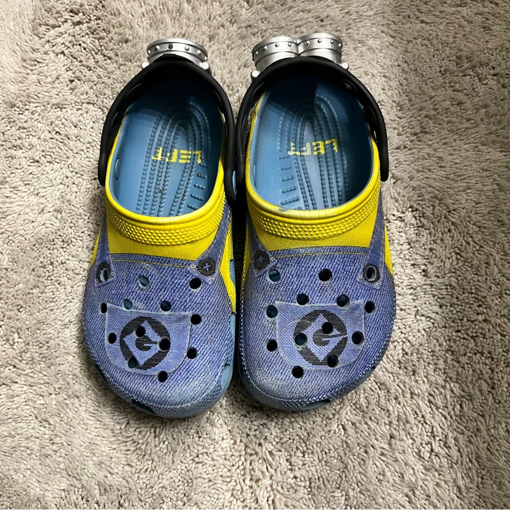 Crocs Despicable Me Minion Toddler Size 2c